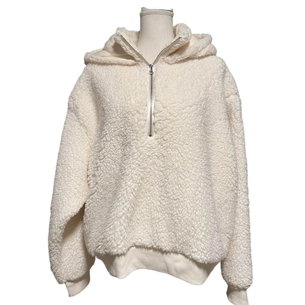 VICTORIA’S SCRET PULLOVER 1/4 ZIP TEDDY HOODIE WITH POCKETS SIZE XL